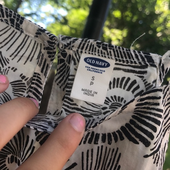 ‼️Old Navy tank‼️ - Picture 3 of 4