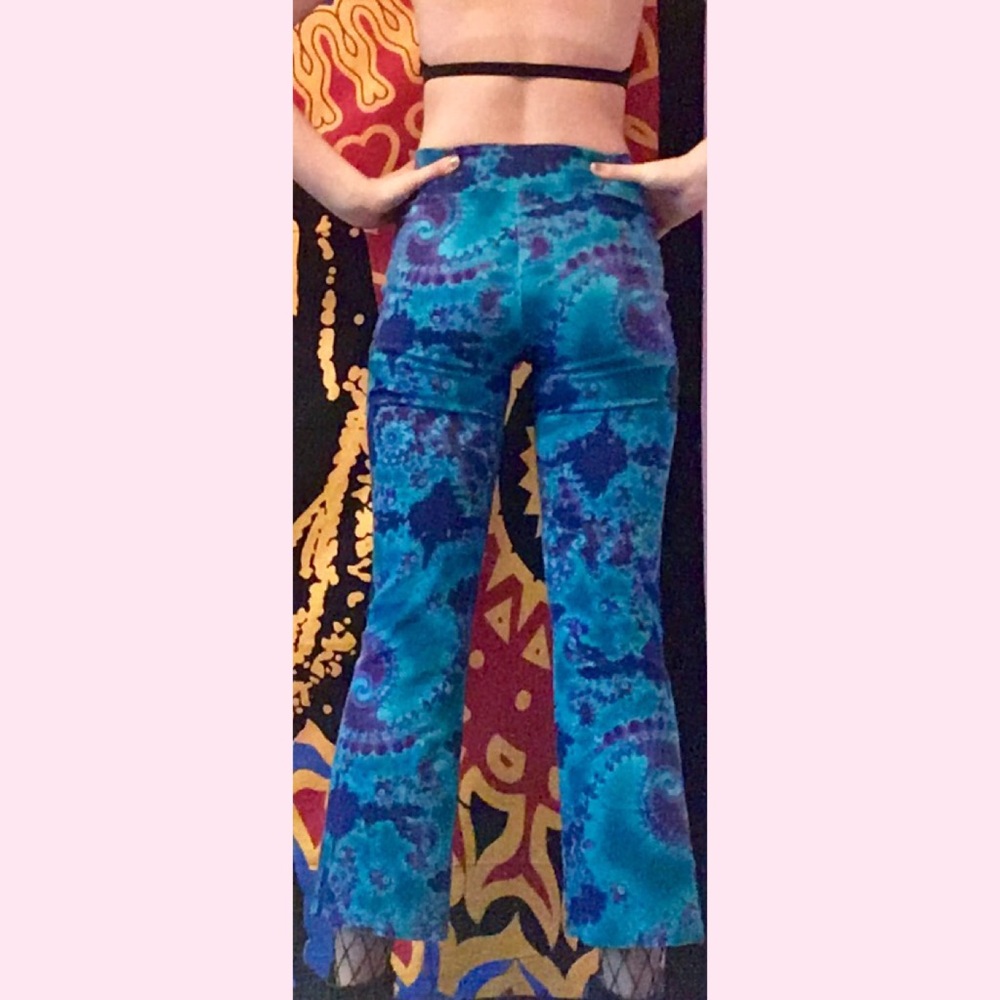 💪SOLD💪 90's Vintage Tie Dye Flare Pants - Picture 2 of 4