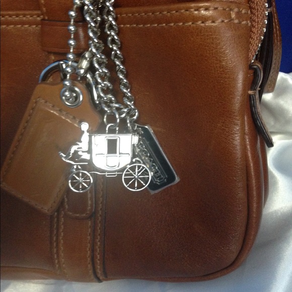 Dark tan/brown Coach bag - Picture 3 of 8