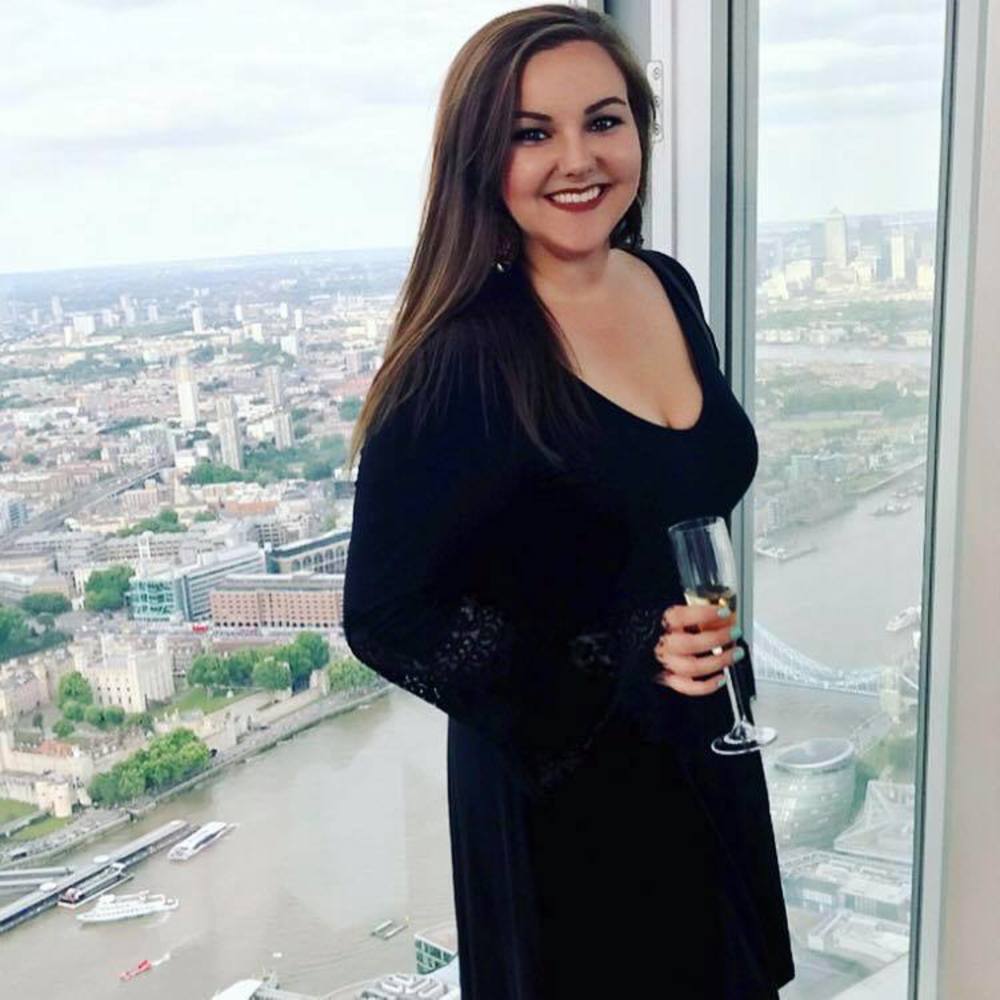 Meet your Posher, Jennifer