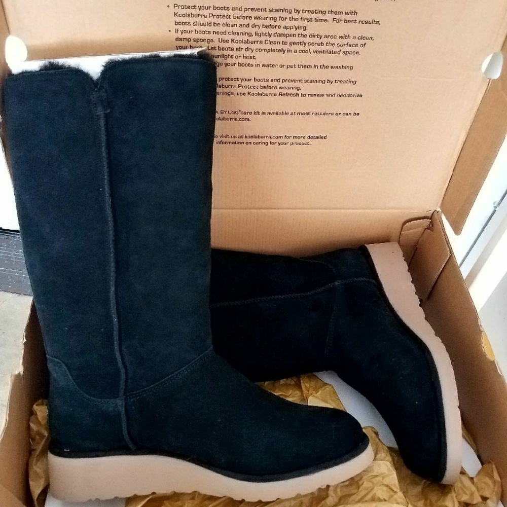 Koolaburra by Ugg BNIB