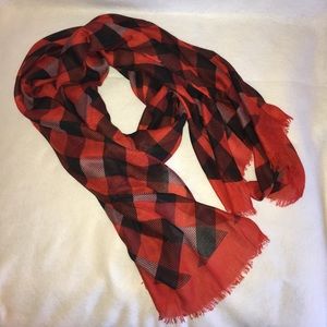 Vera Bradley scarf in Buffalo Plaid