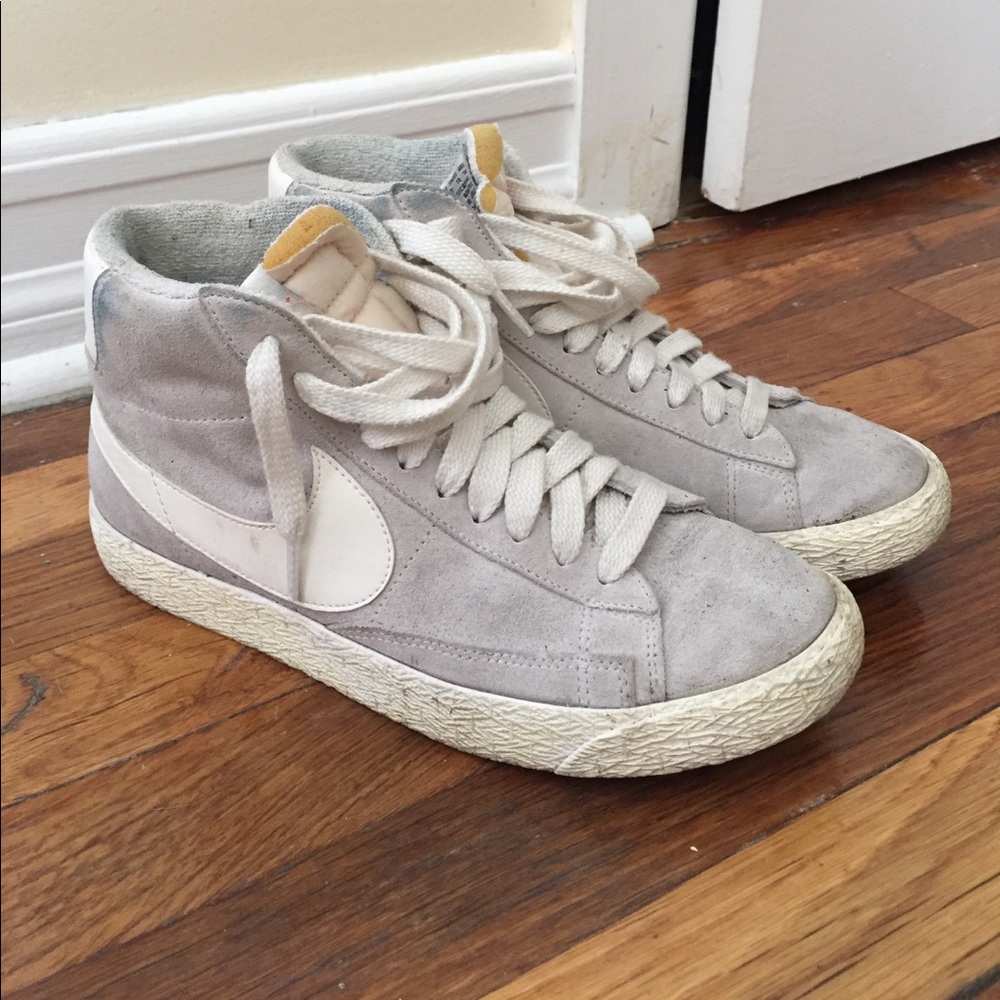 Nike Light Gray Suede High Tops Sz 8