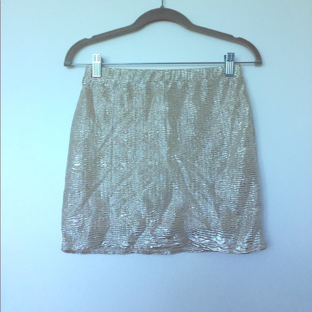Lush Gold textured mini skirt
