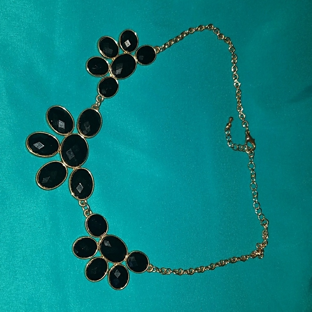 Statement necklace