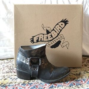 Freebird PHLOW harness booties