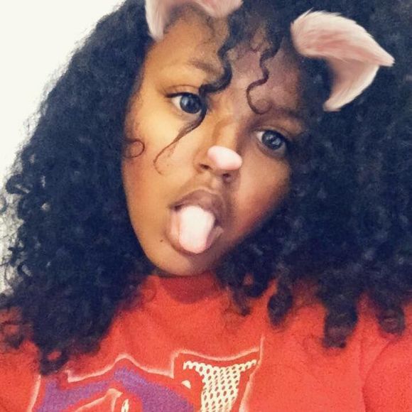 Meet your Posher, Marissa - Picture 1 of 1