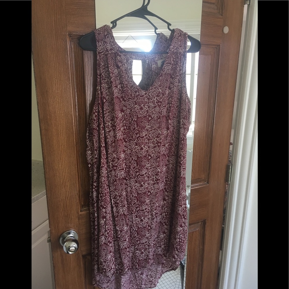 Maroon patterned old navy dress.