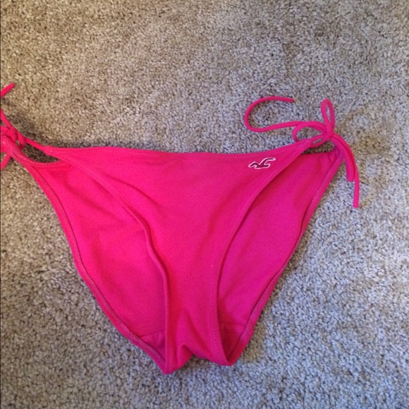 Pink hollister triangle bikini - Picture 5 of 6
