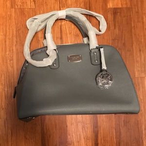 🌸Offers🌸 Saffiano Large satchel in Heather Grey