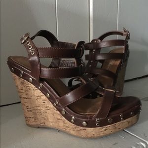 Brown wedges