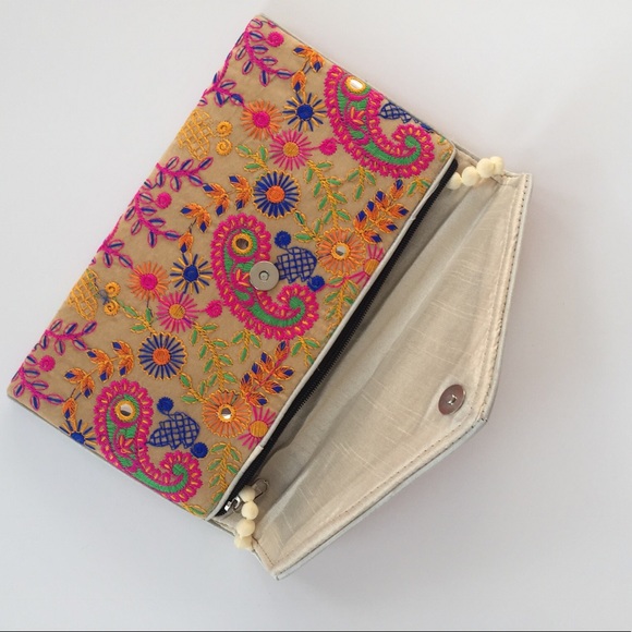Mangosteen - colorful handcrafted clutch/crossbody - Picture 3 of 3