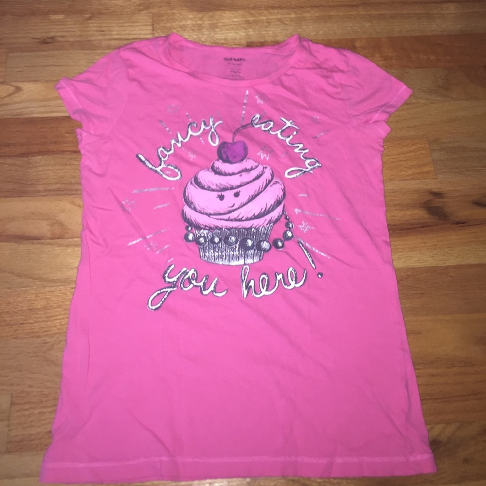 Graphic tee