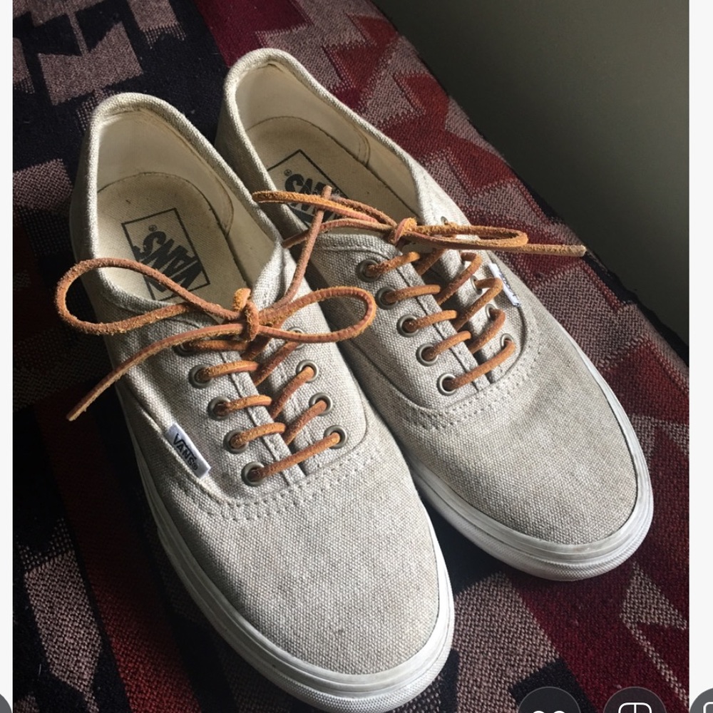 Tan beachy Vans 💕