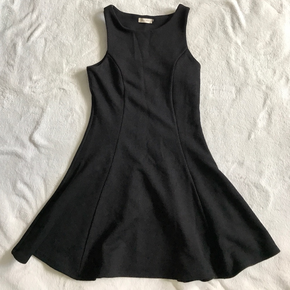 Black dress with side zipper xs