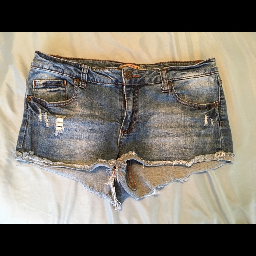 Short shorts