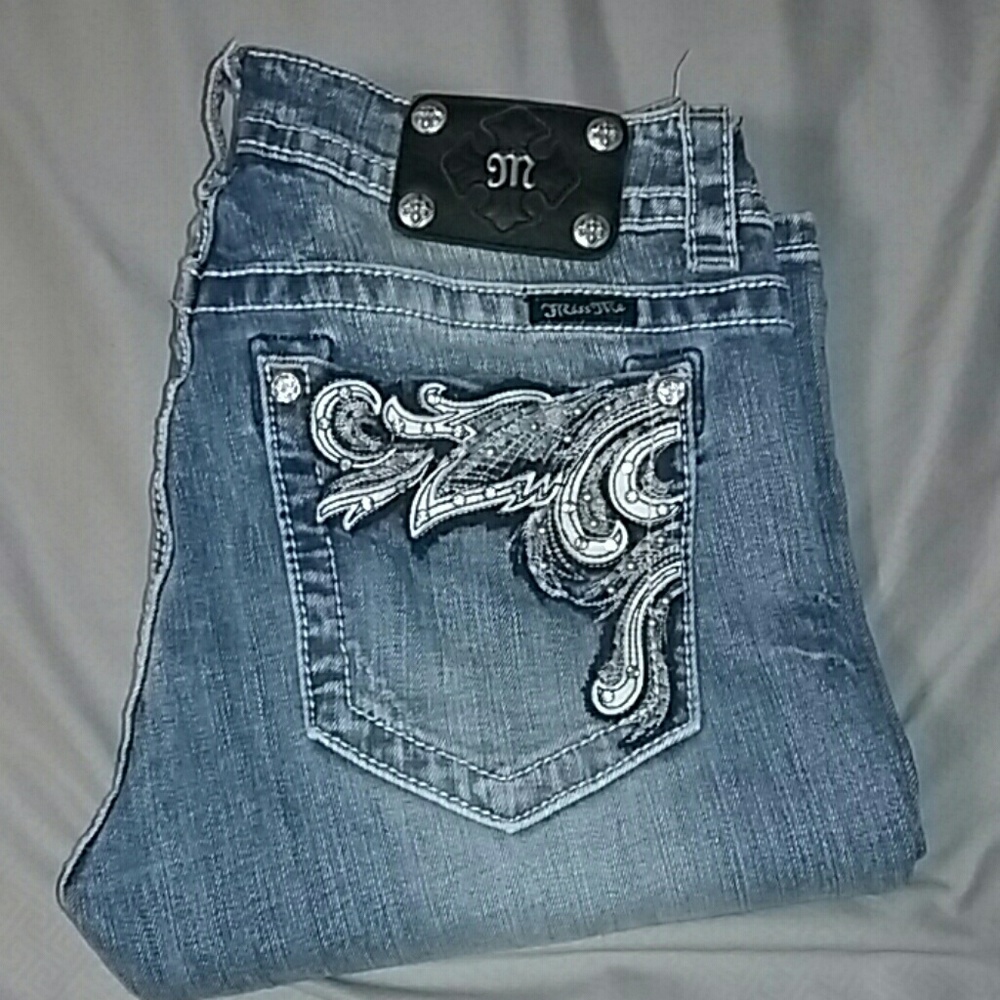 Miss me jeans with cute embellishments on pockets