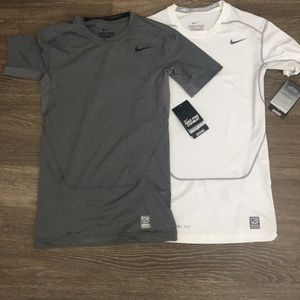 Nike compression tshirt size med