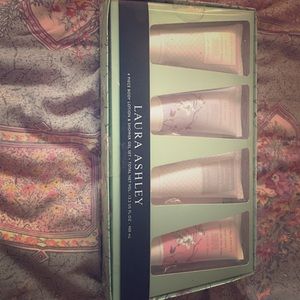 Body Lotion & Shower Gel Set