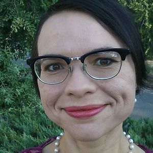 Meet your Posher, Phoebe