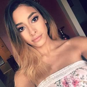 Meet your Posher, Thalia