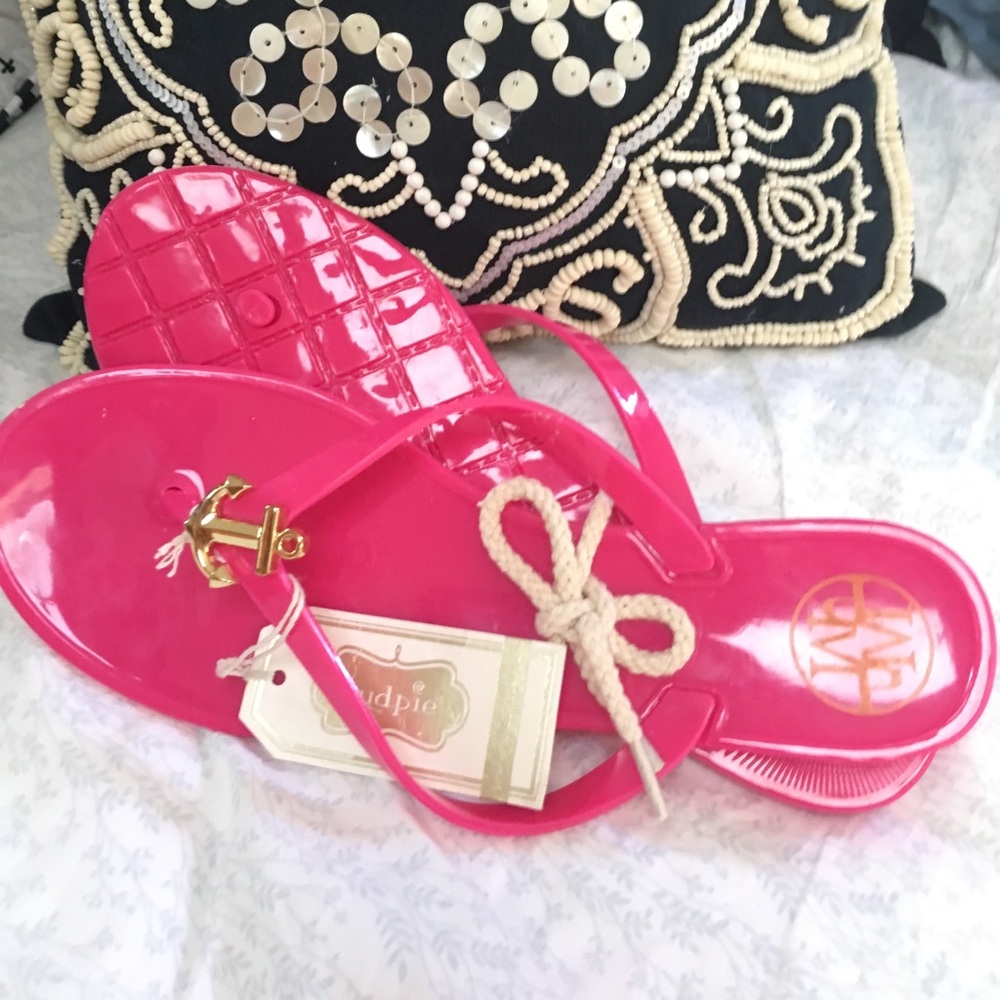 Price is firm❤️Brand new hot pink jelly Sandals 🌺