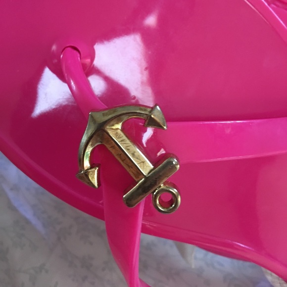 Price is firm❤️Brand new hot pink jelly Sandals 🌺 - Picture 3 of 5