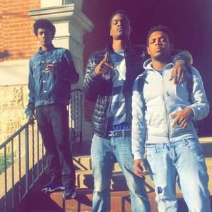 Meet your Posher, Issaciso