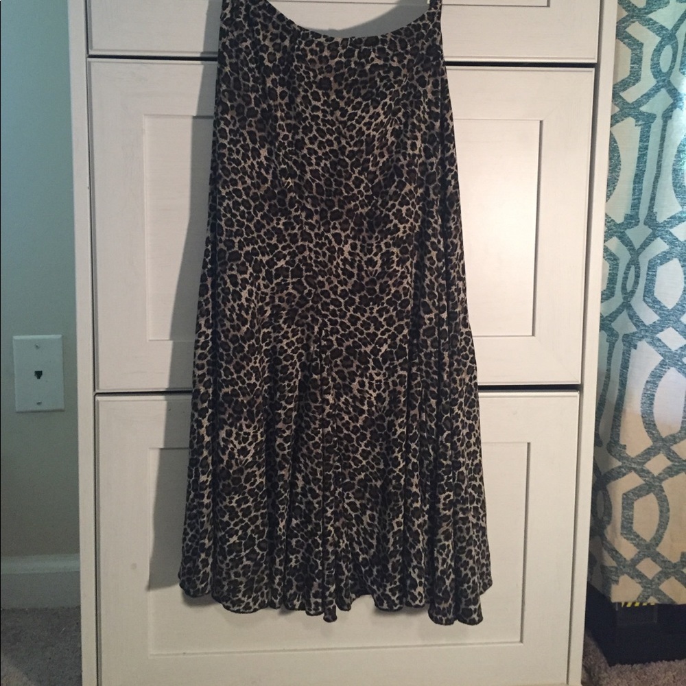 Fun flowy midi leaped-print skirt