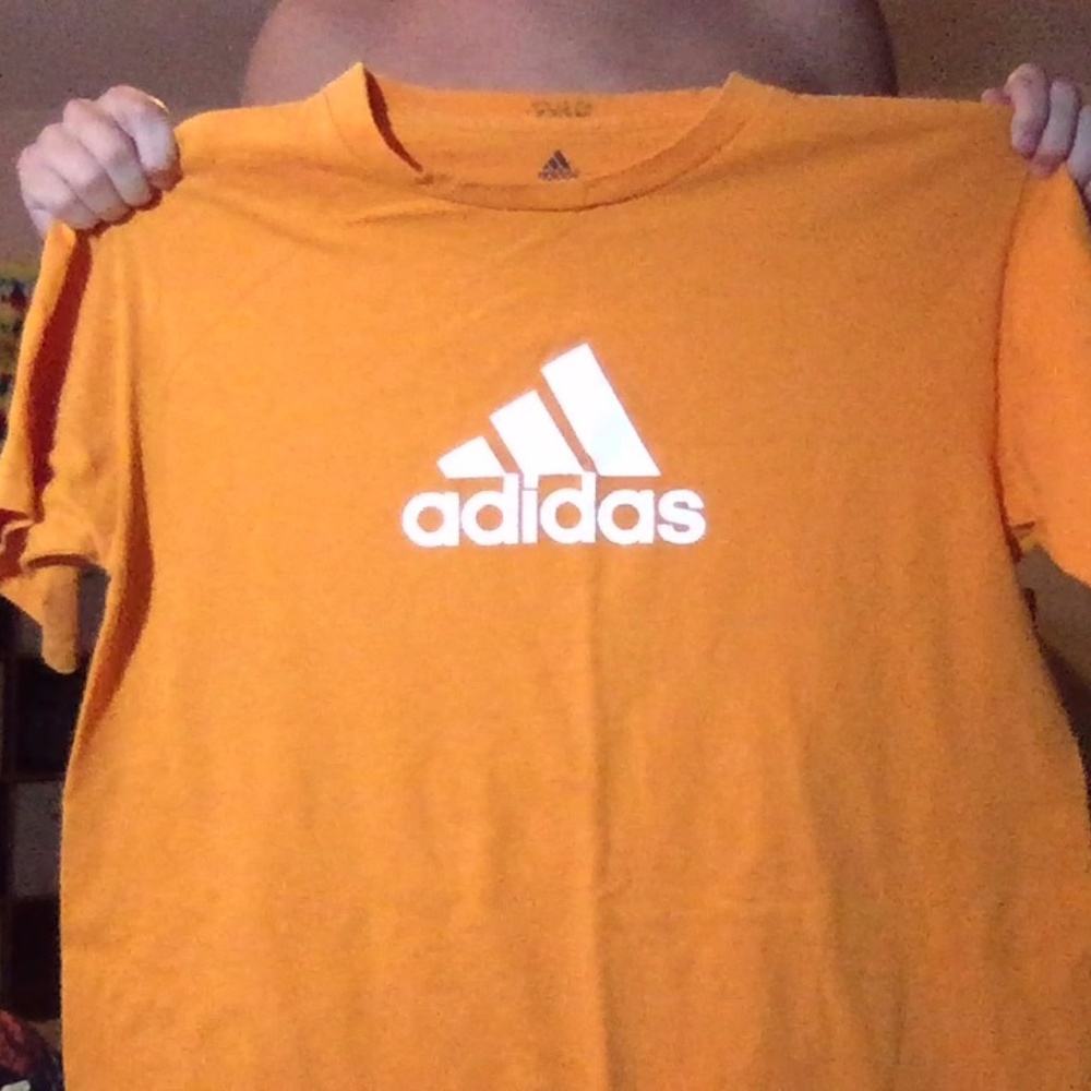 adidas tee