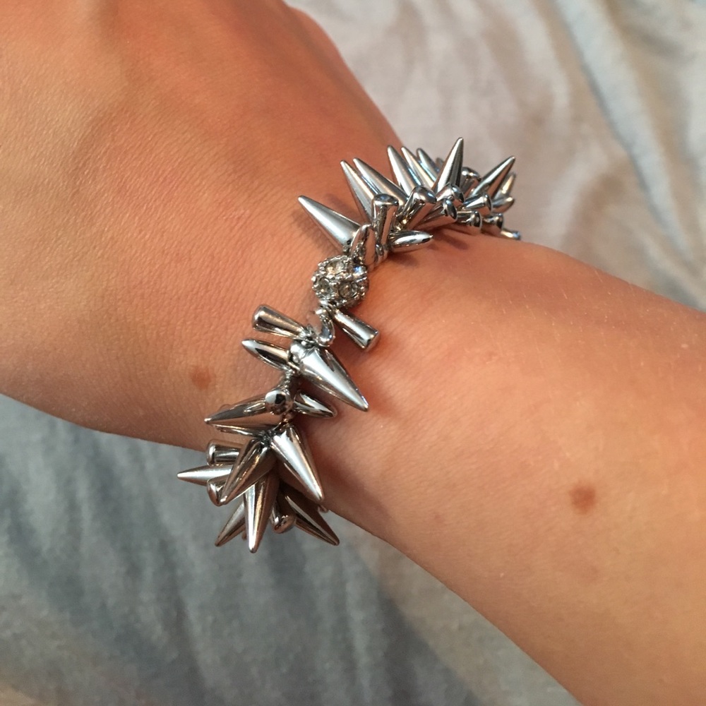 STELLA & DOT BRACELET