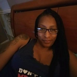 Meet your Posher, Aja