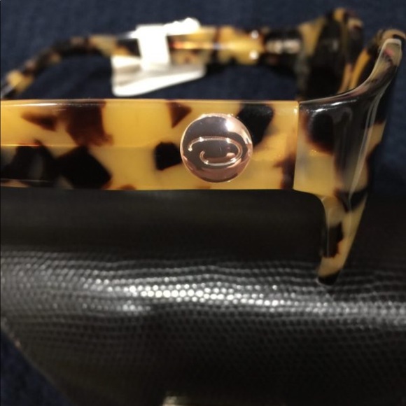 Oscar De La Renta Sunglasses 💥FINAL💥 - Picture 3 of 4