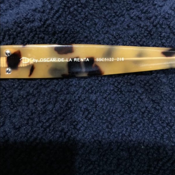 Oscar De La Renta Sunglasses 💥FINAL💥 - Picture 4 of 4