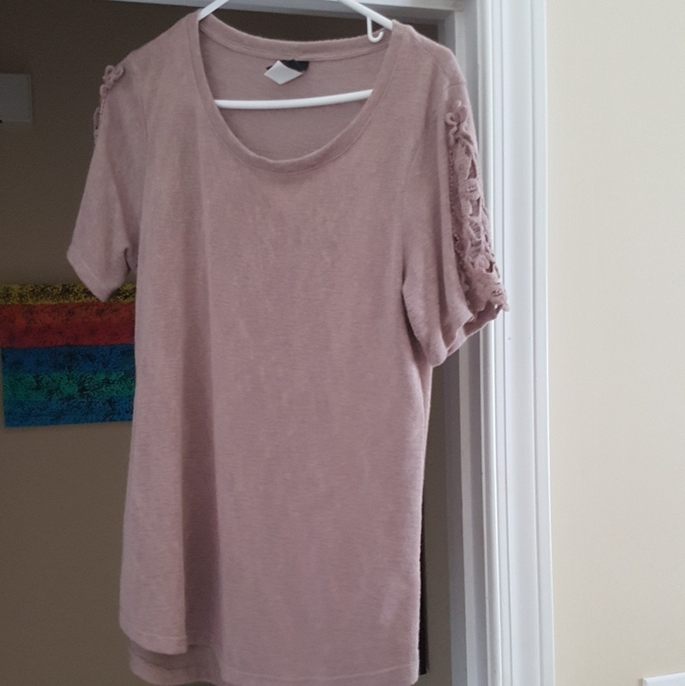 Lace details shirt
