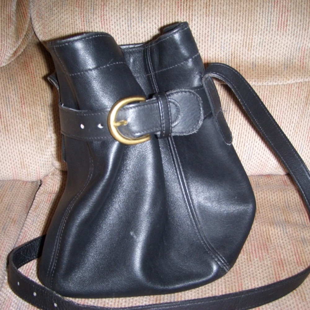 Vintage Coach Black Leather Bucket Bag