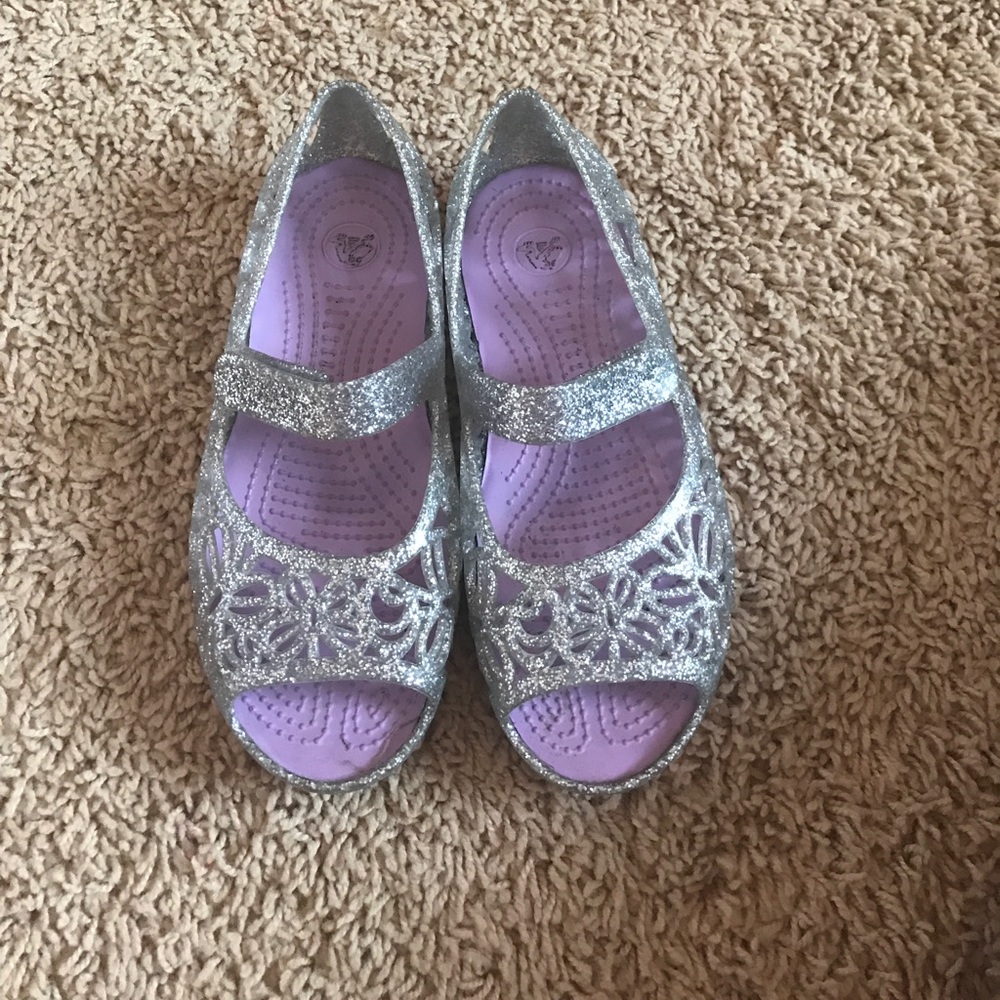 Girls crocs silver