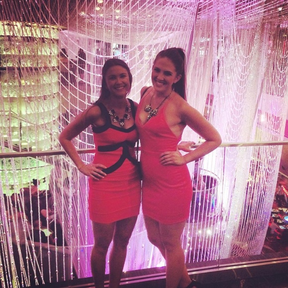 LIKE NEW! SUPER SEXY ASTR Coral Dress! - Picture 2 of 8