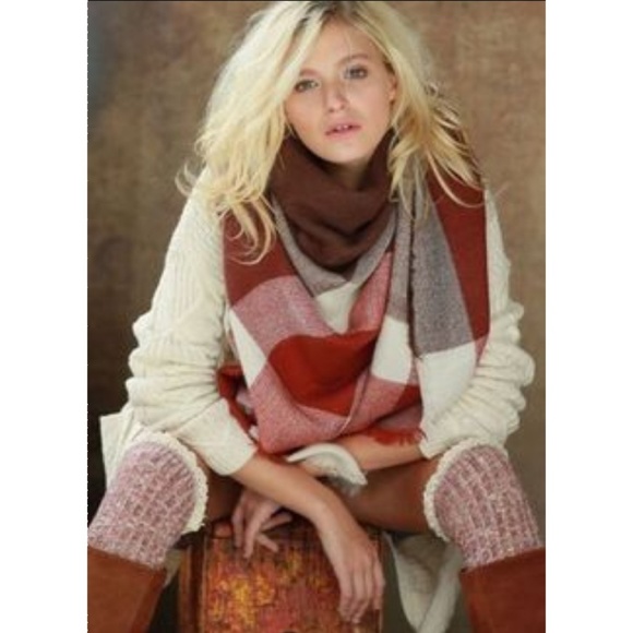 Sofi + Sebastien Accessories - Blanket scarf buffalo plaid burgundy brown ivory