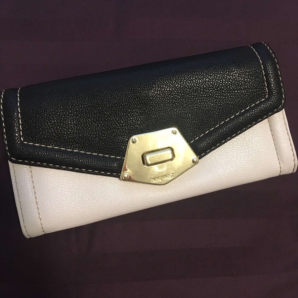 Nine West clutch wallet