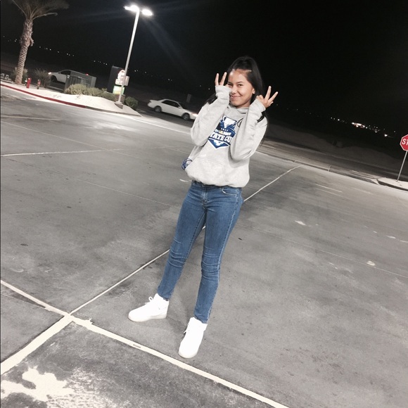 Meet your Posher, Ruby - Picture 1 of 1