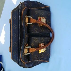 LV Purse