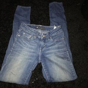 Levi jeans
