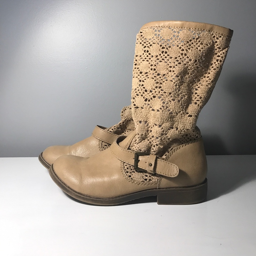 Tan boots!