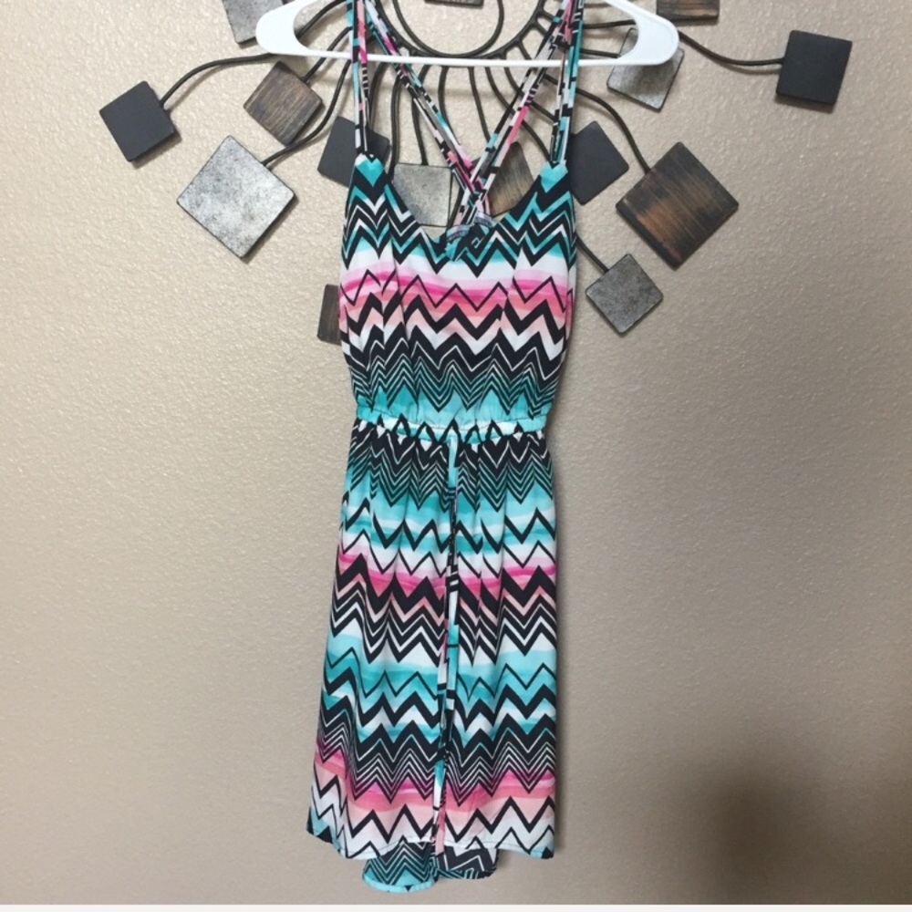Bundle of 3 colorful summer dresses - Picture 3 of 4