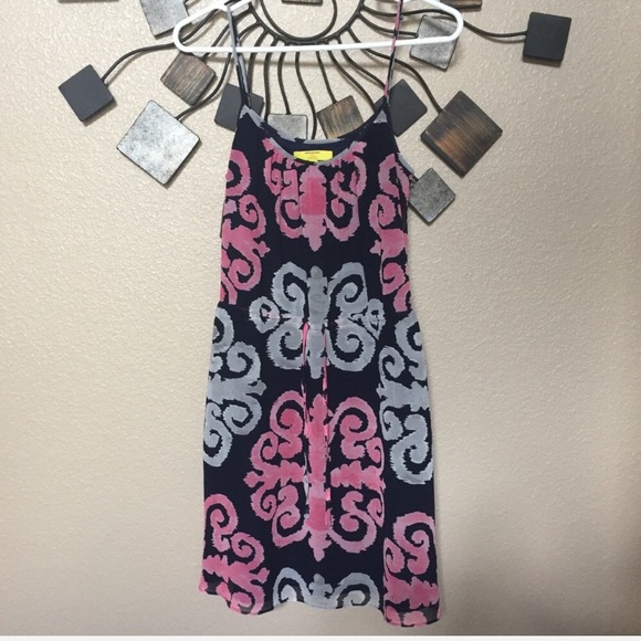 Bundle of 3 colorful summer dresses - Picture 2 of 4