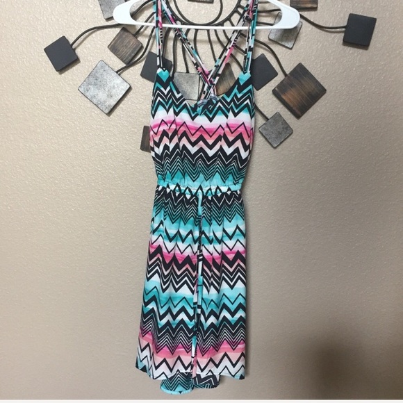 Bundle of 3 colorful summer dresses - Picture 3 of 4