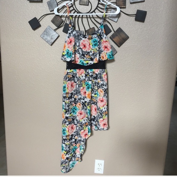 Bundle of 3 colorful summer dresses - Picture 4 of 4