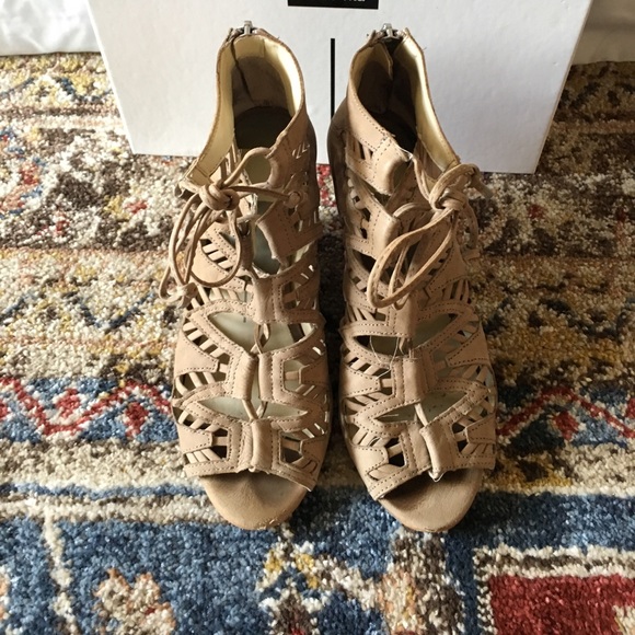 Dolce Vita Shandy lace up wedge - Picture 5 of 5