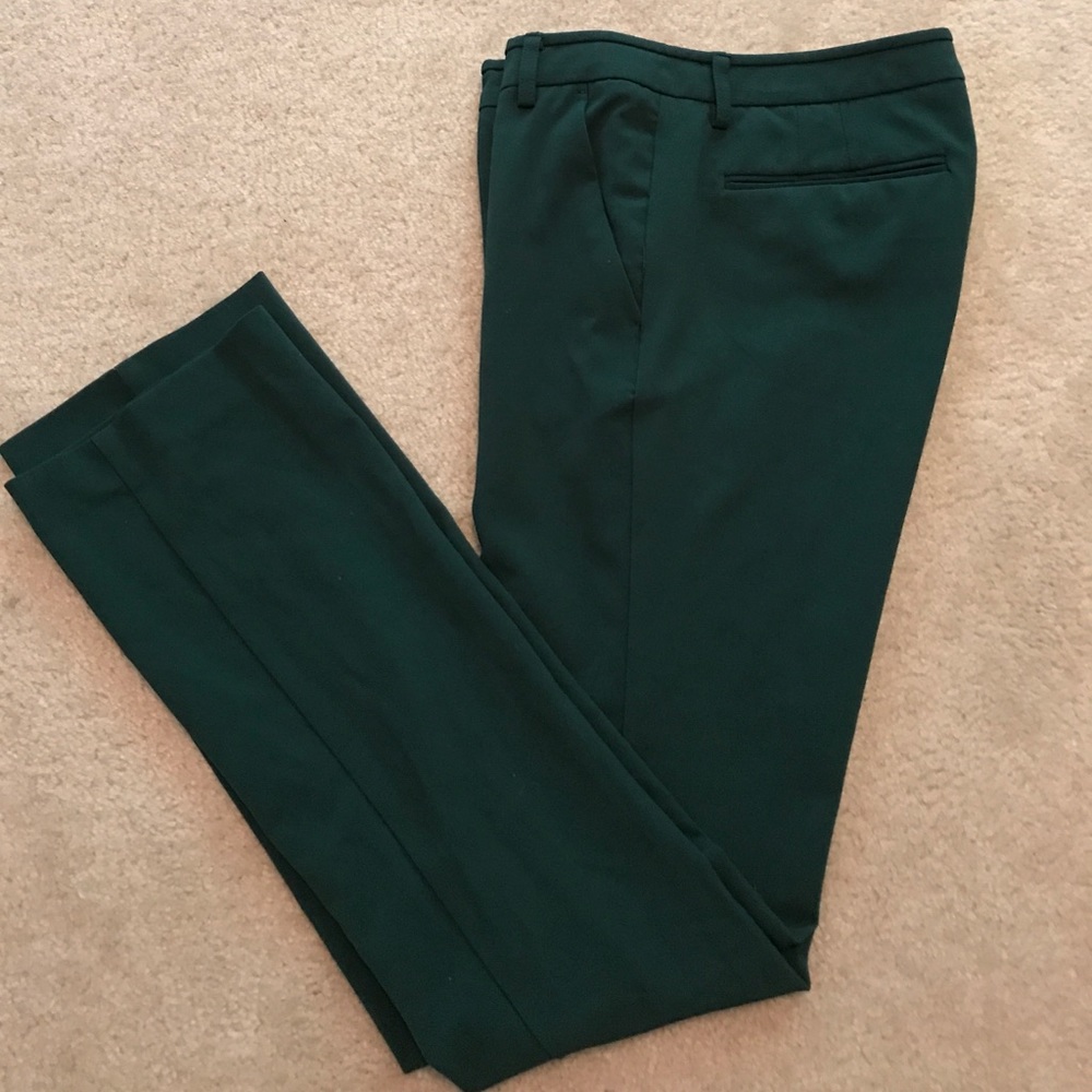 NEVER WORN New York & Company Hunter Green Slacks